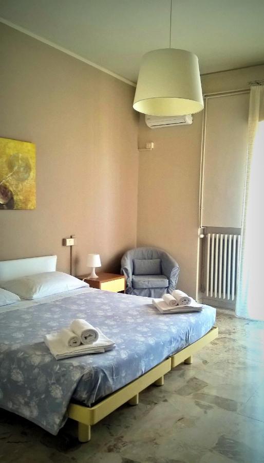 B&B Cameracaffe Centro Arezzo Exteriör bild