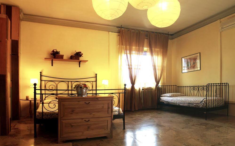 B&B Cameracaffe Centro Arezzo Exteriör bild