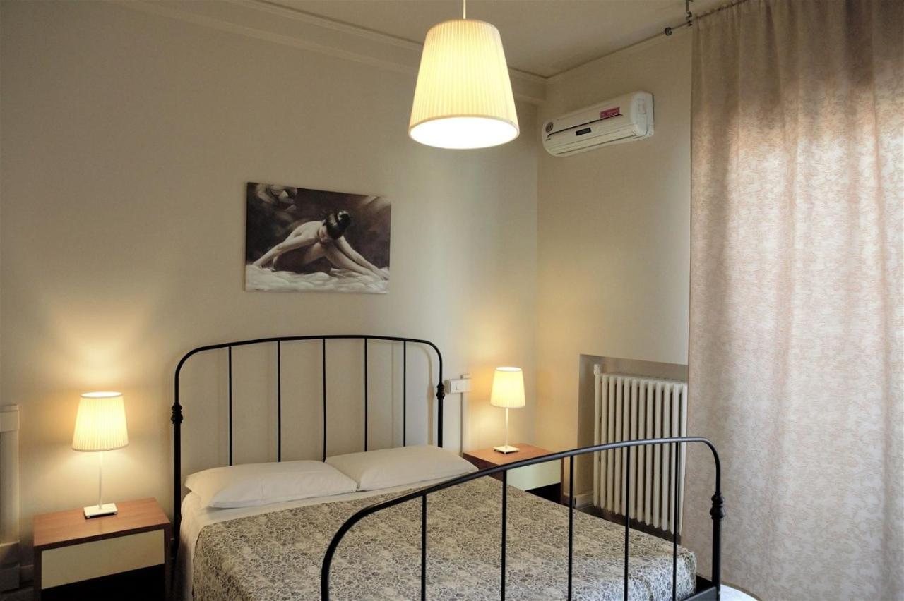 B&B Cameracaffe Centro Arezzo Exteriör bild